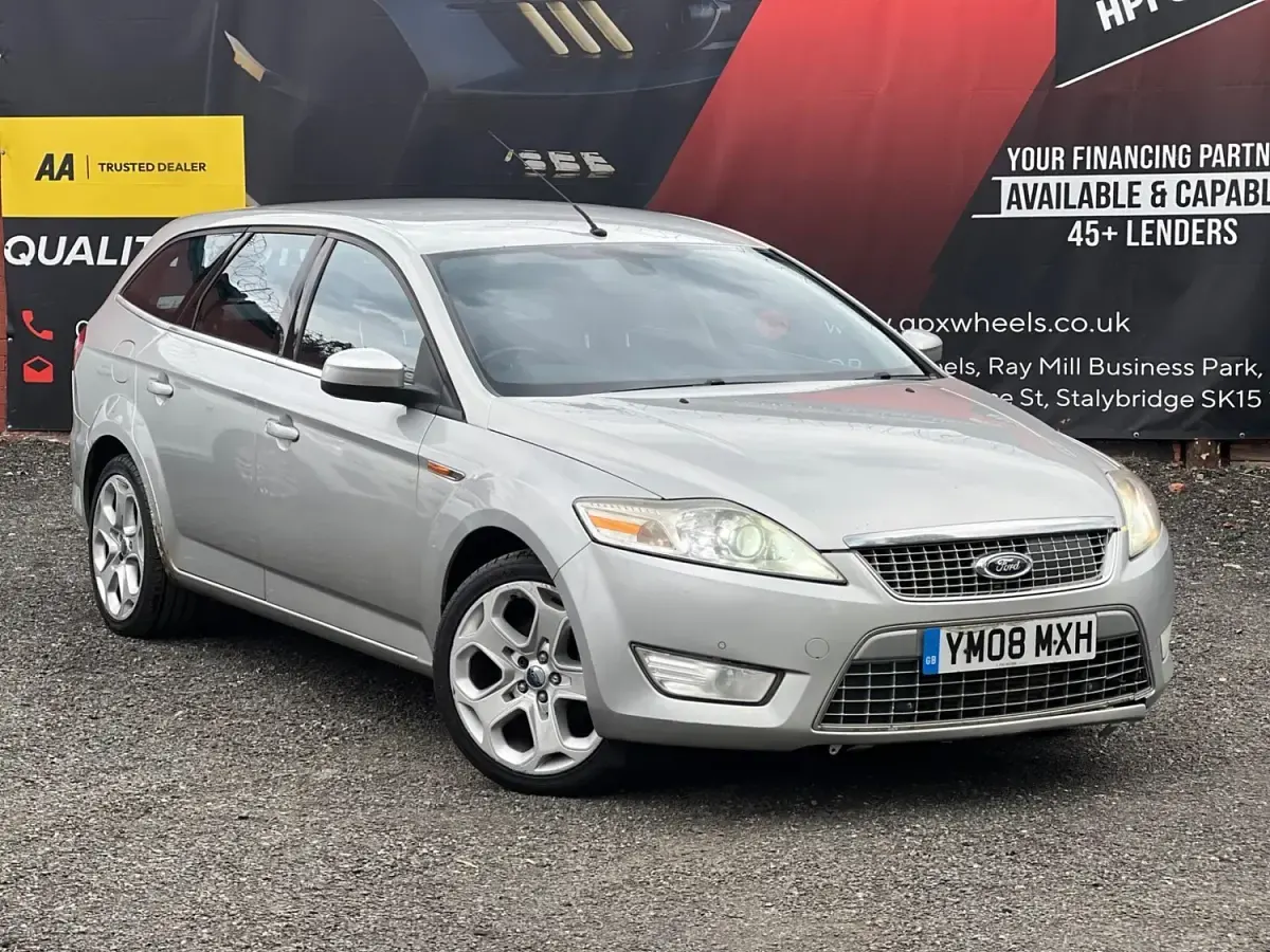 Usado Ford Mondeo Titanium X 140 HP (102 kW) 2008 Prateado Carrinha