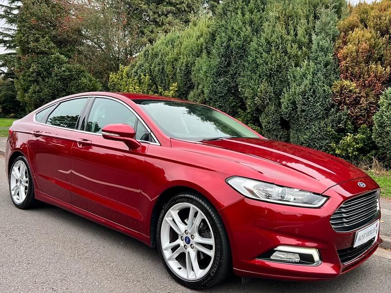 Red Used 2016 Ford Mondeo Titanium Hatchback | £6,995 (Fair price) - Image 1/4