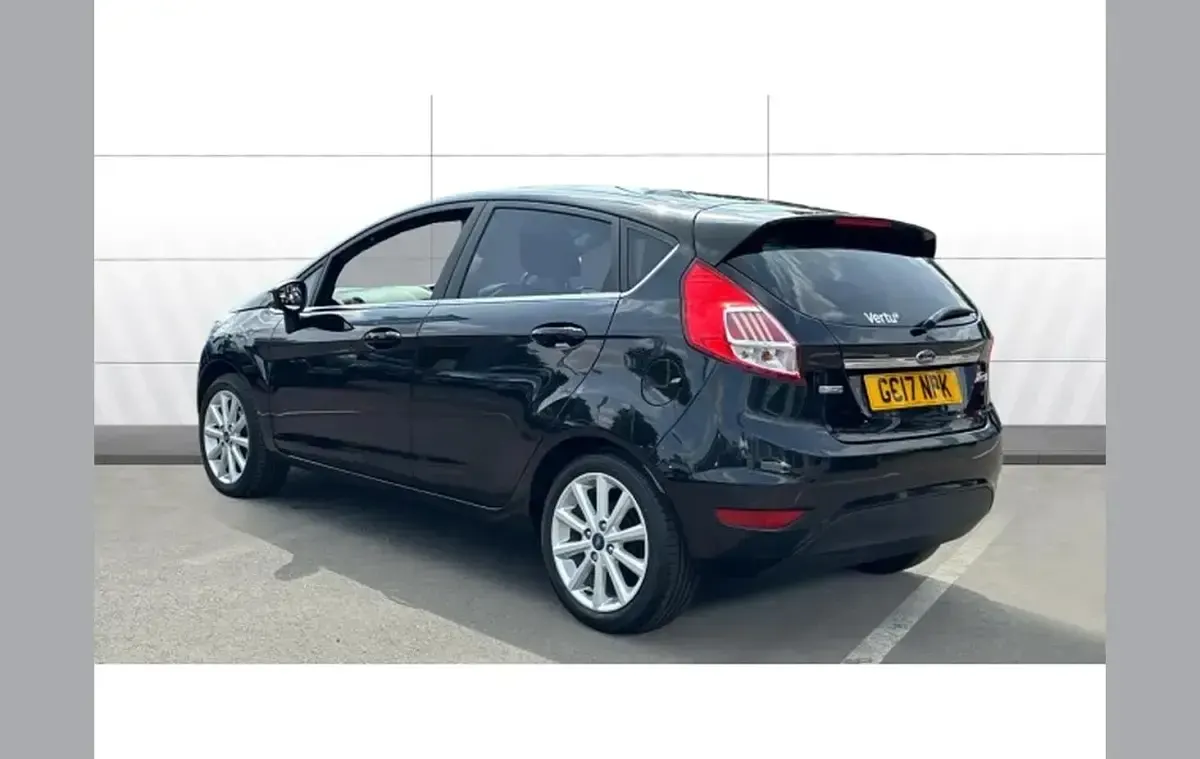 Used Ford Fiesta Titanium 101 HP (74 kW) 2017 Black Hatchback