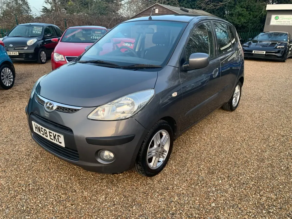 Usado Hyundai i10 Comfort 2008 Cinzento Citadino