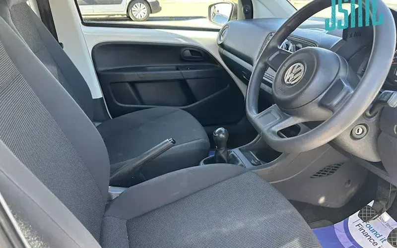Used VW up! 60 HP (44 kW) 2016 Hatchback