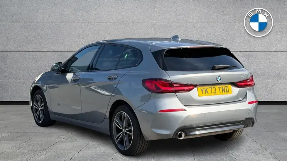 Used BMW 118 Sport Line 134 HP (98 kW) 2024 Grey Hatchback