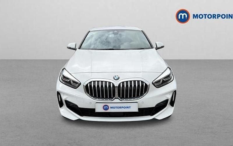 Used BMW 120 M Sport 190 HP (139 kW) 2023 White Hatchback
