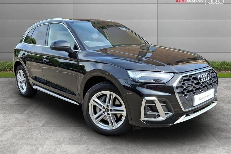 Black Used 2025 Audi Q5 S-Line SUV | £41,890 (A bit pricey) - Image 1/4