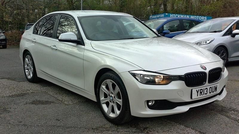 Used BMW 318 Advantage 2013 White Sedan