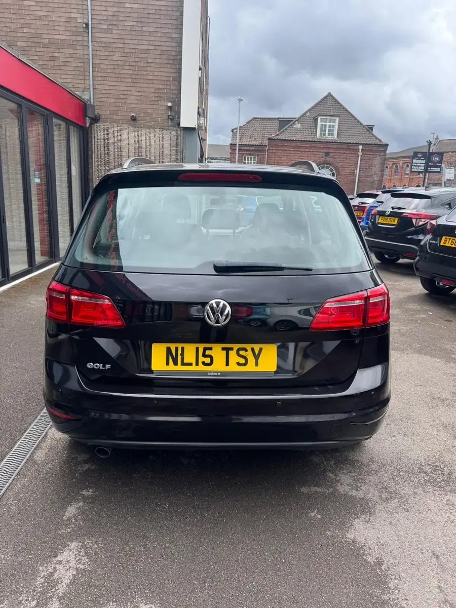 Used VW Golf Sportsvan SE 110 HP (80 kW) 2015 Black MPV
