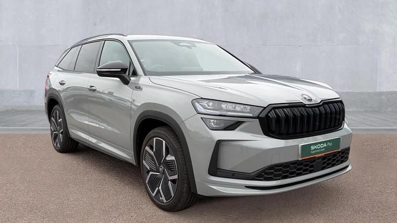 Meteor grey New 2025 Skoda Kodiaq SportLine SUV | £43,560 - Image 1/4