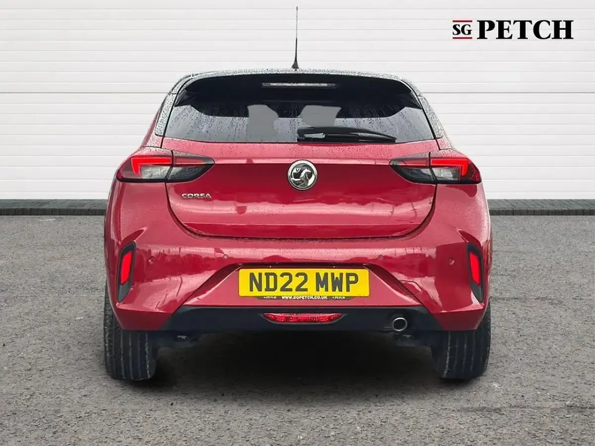 Used Vauxhall Corsa Edition 99 HP (72 kW) 2022 Red Hatchback
