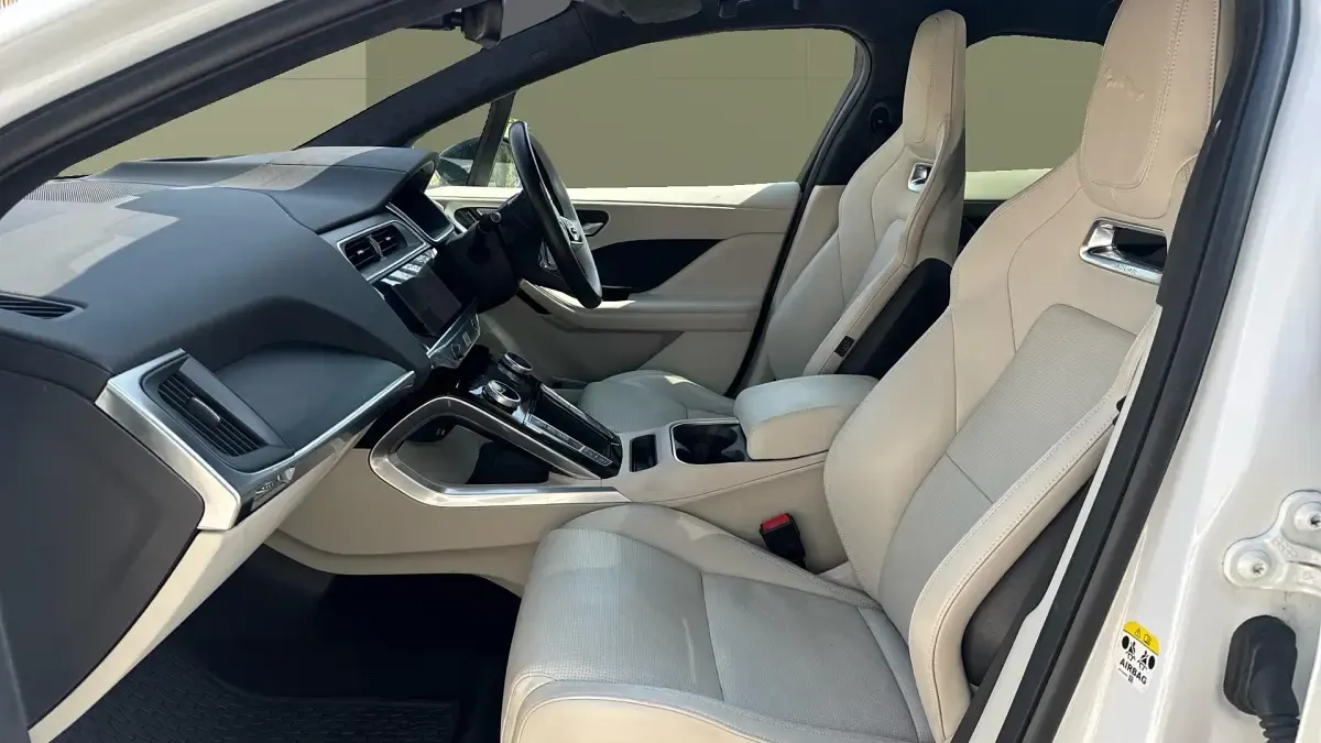 Used Jaguar I-Pace 294 kW (400 HP) 2023 Fuji white SUV
