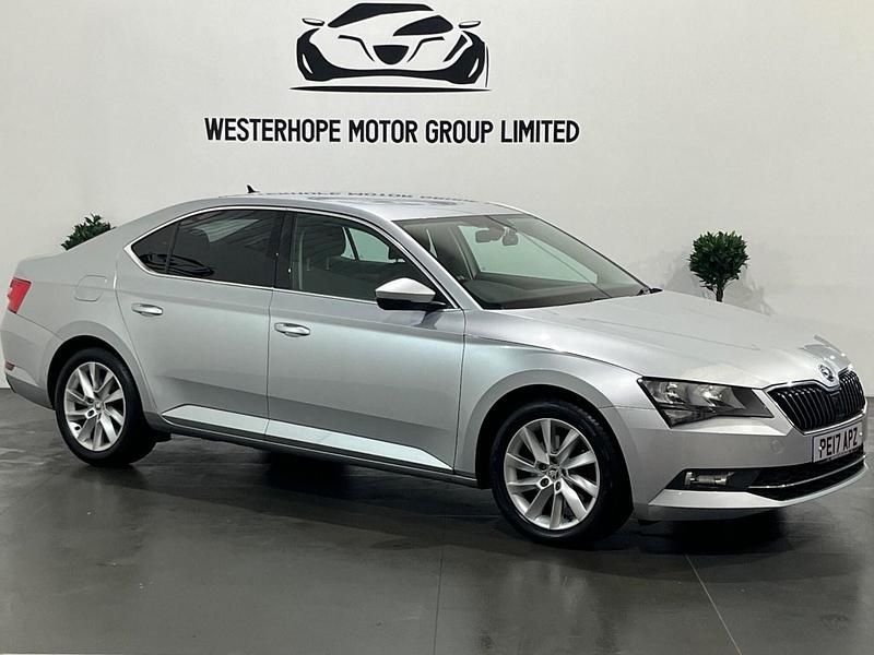 Silver Used 2017 Skoda Superb SE Hatchback | £12,200 (Good price) - Image 1/4