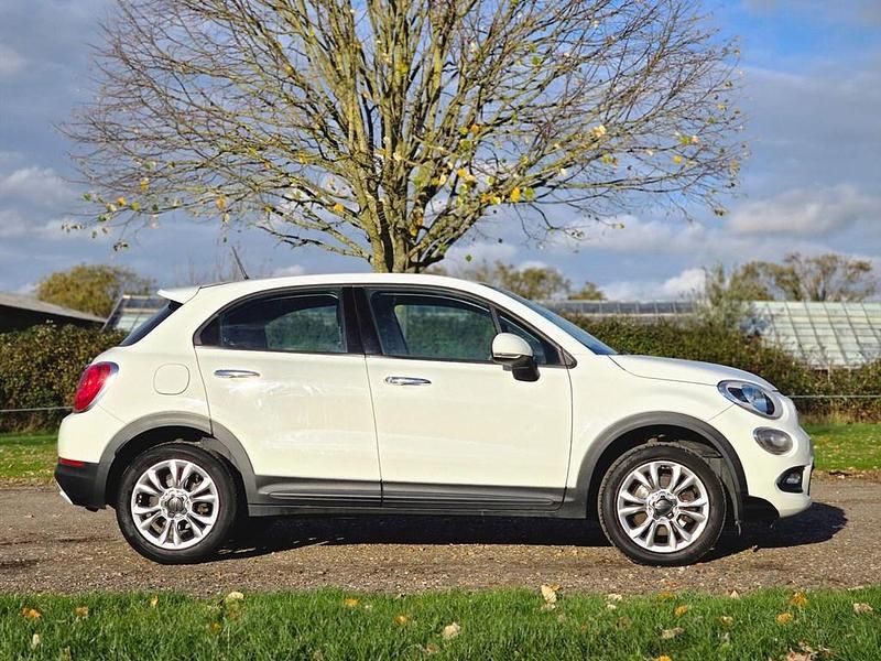 Used Fiat 500X Pop Star 170 HP (125 kW) 2016 White SUV