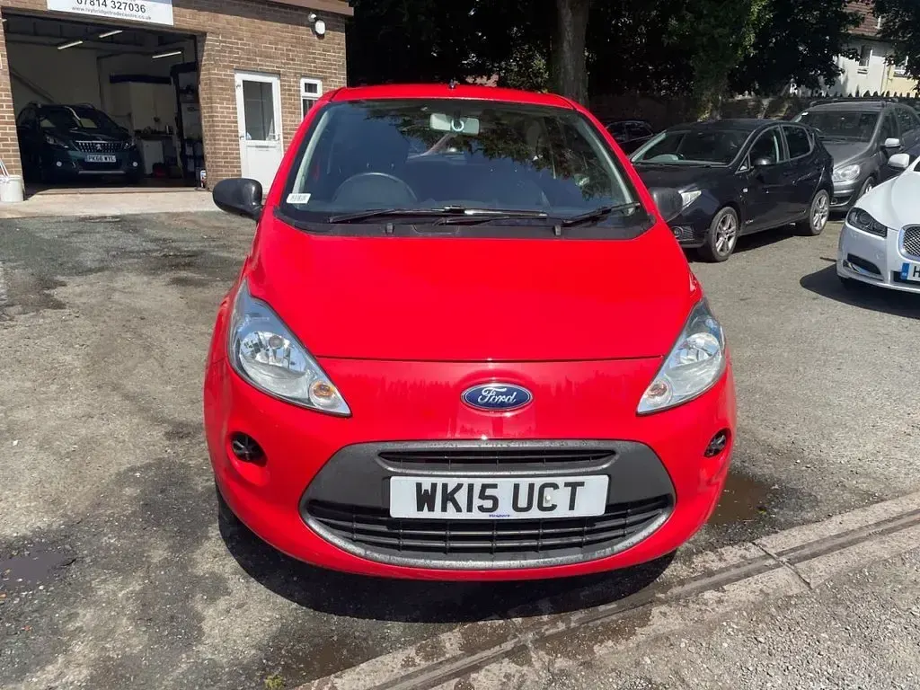 Used Ford Ka Studio 69 HP (50 kW) 2015 Red Hatchback