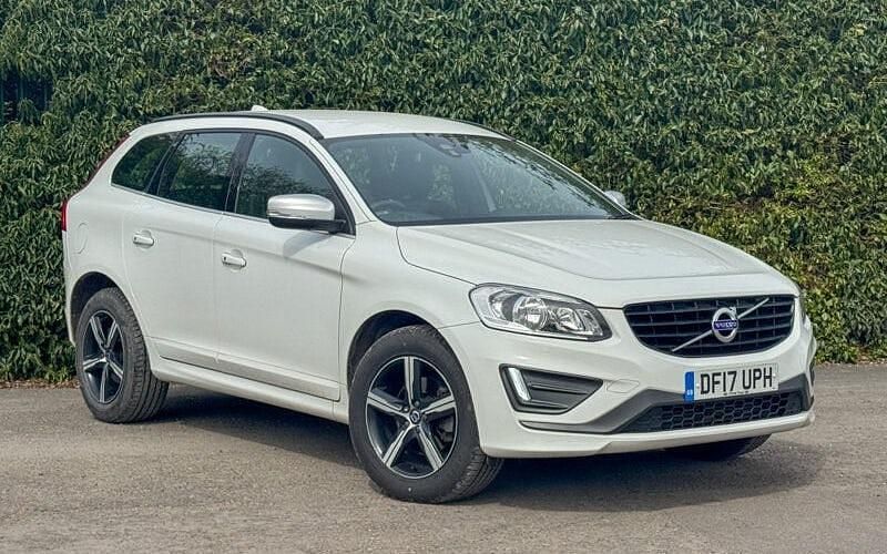 Used Volvo XC60 R-Design 190 HP (139 kW) 2017 White SUV