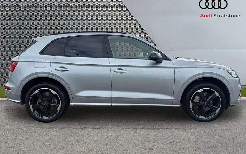 Used Audi Q5 Black Edition 190 HP (139 kW) 2019 Silver SUV
