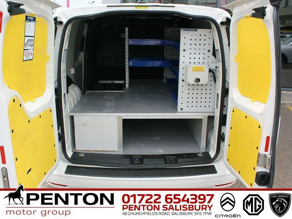 Used VW Caddy Pro 122 HP (89 kW) 2021 White MPV
