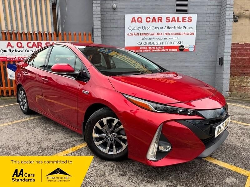 Used Toyota Prius 2017 Red Hatchback
