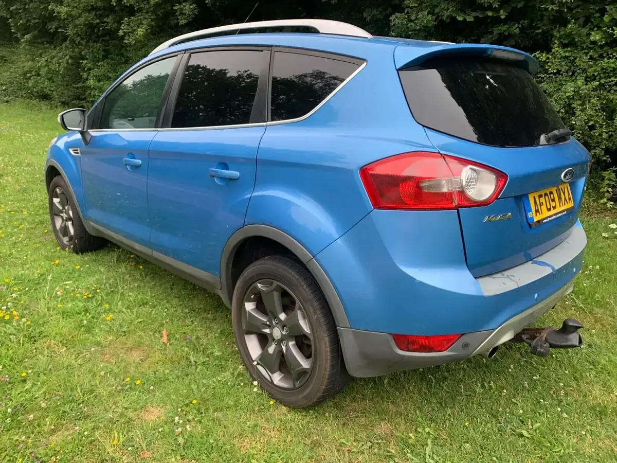 Used Ford Kuga Zetec 136 HP (100 kW) 2009 Blue SUV