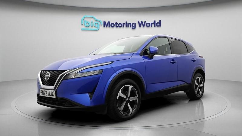 Used Nissan Qashqai N-Connecta 140 HP (102 kW) 2022 Blue SUV