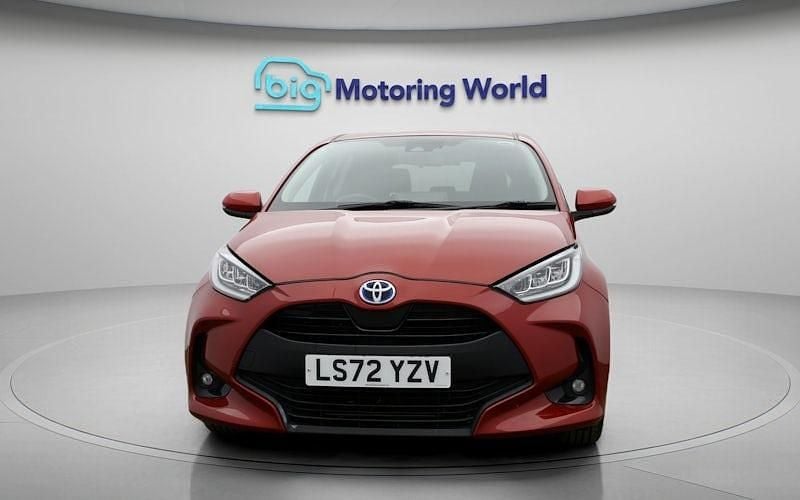 Used Toyota Yaris Hybrid Design 116 HP (85 kW) 2026 Hatchback