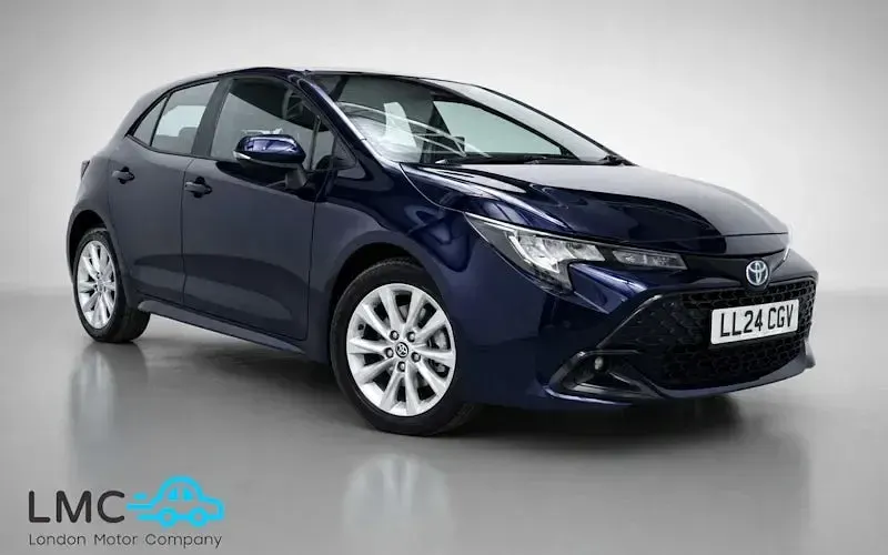 Used Toyota Corolla 140 HP (102 kW) 2026 Hatchback