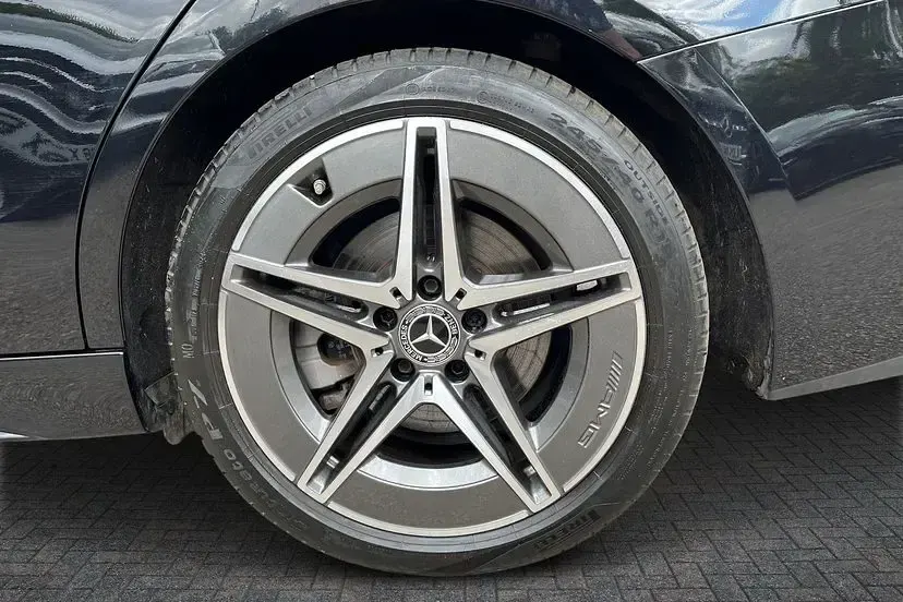 Used Mercedes C200 AMG line 221 HP (162 kW) 2025 Black Estate