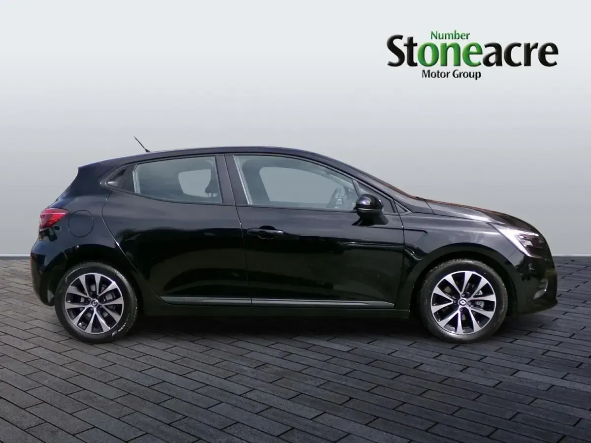 Used Renault Clio V Evolution 143 HP (105 kW) 2023 Black Hatchback