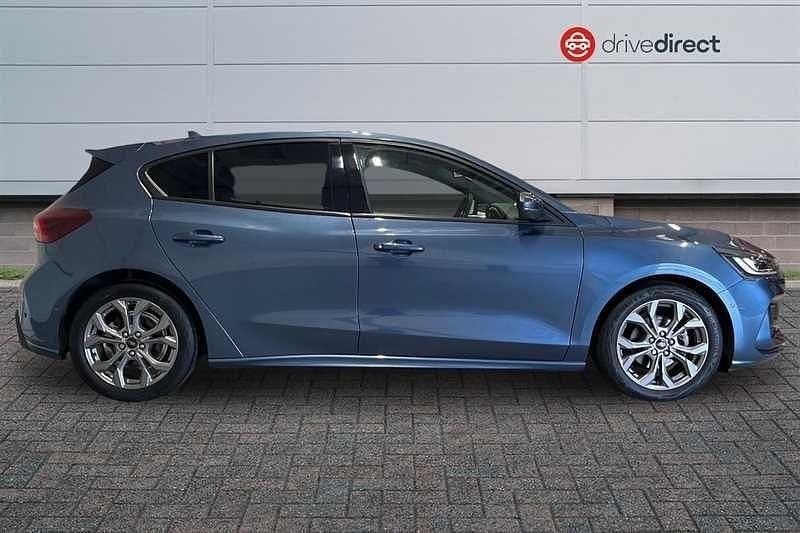 Used Ford Focus ST-Line 125 HP (91 kW) 2022 Blue Hatchback