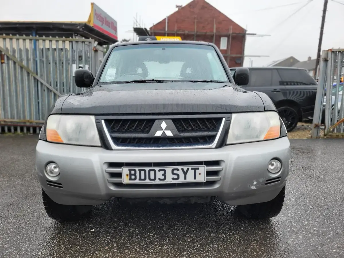 Used Mitsubishi Shogun Top 2003 Black/silver SUV