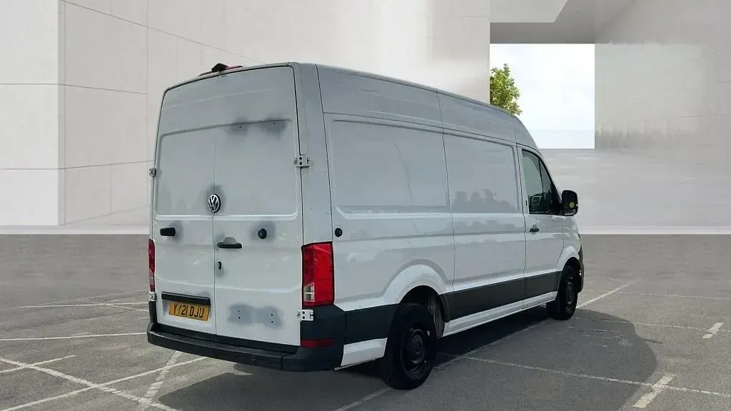 Usado VW Crafter Trendline 140 HP (102 kW) 2021 Branco Van