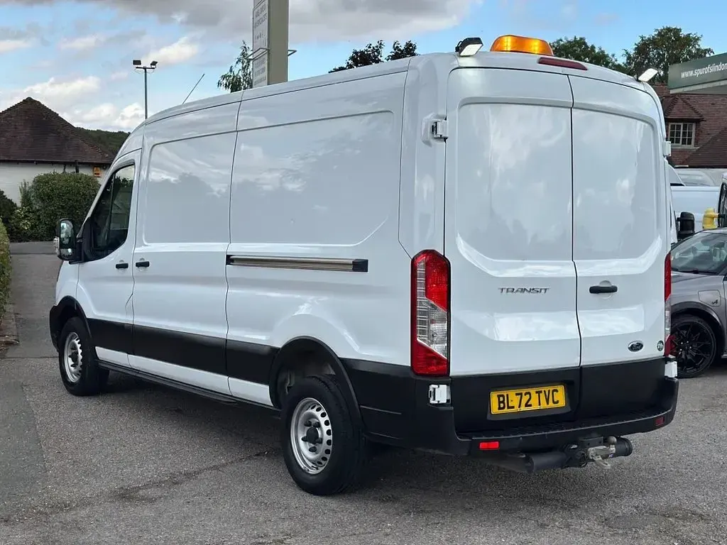 Used Ford Transit S 130 HP (95 kW) 2022 White Van
