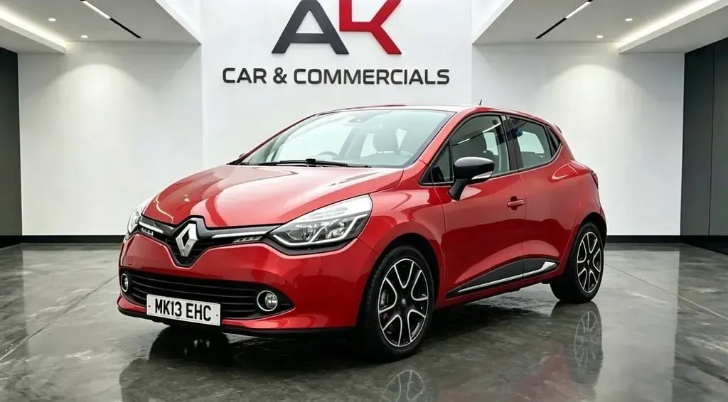 Used Renault Clio IV Dynamique 75 HP (55 kW) 2013 Red Hatchback