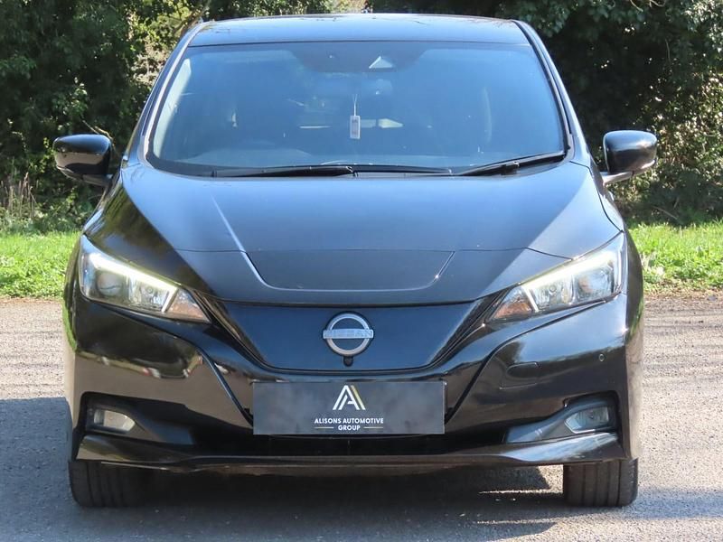 Used Nissan Leaf N-Connecta 110 kW (150 HP) 2022 Black Hatchback