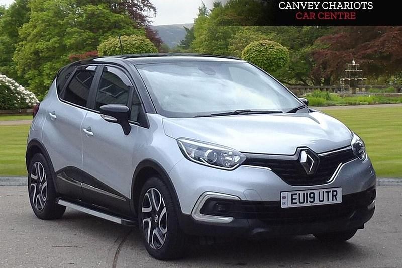 Silver/black Used 2019 Renault Captur Iconic SUV | £9,000 (Fair price) - Image 1/1