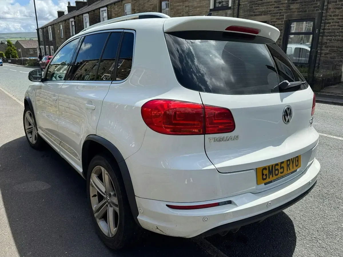 Used VW Tiguan R-line Edition 150 HP (110 kW) 2015 White SUV