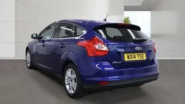 Używany Ford Focus Titanium 115 KM (84 kW) 2014 Niebieski Hatchback