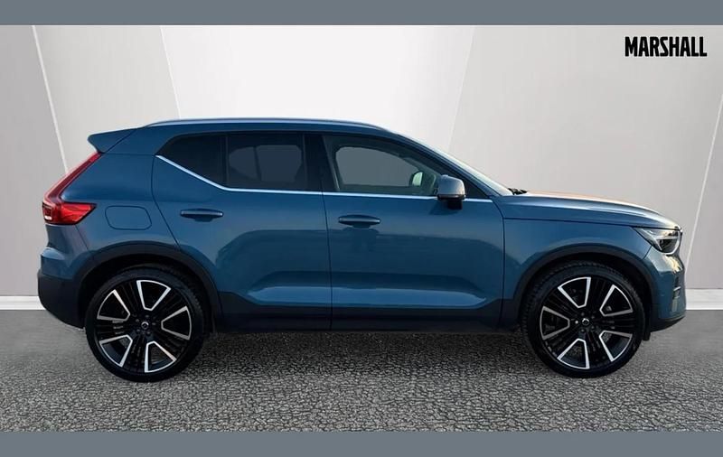 Used Volvo XC40 Ultra 161 HP (118 kW) 2025 Blue SUV