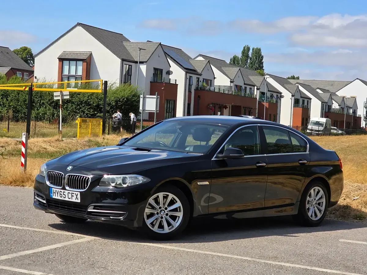 Used BMW 520 Luxury Line 190 HP (139 kW) 2015 Black Sedan