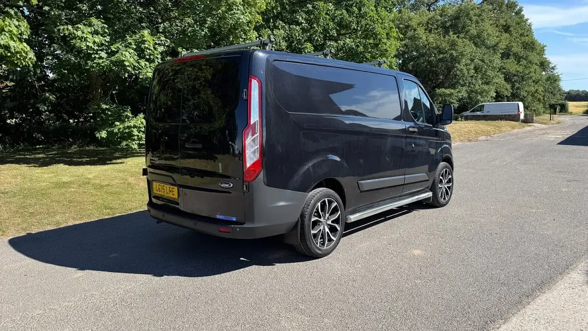 Used Ford Transit Custom Trend 125 HP (91 kW) 2015 Black Van