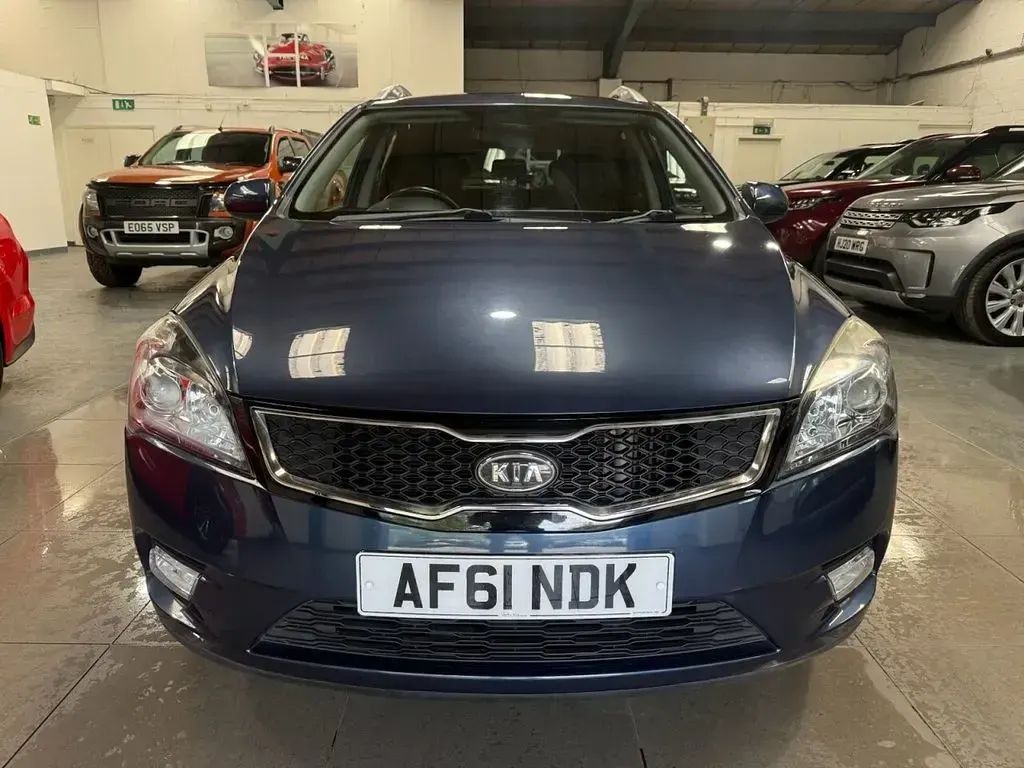 Used Kia Ceed 113 HP (83 kW) 2011 Blue Hatchback