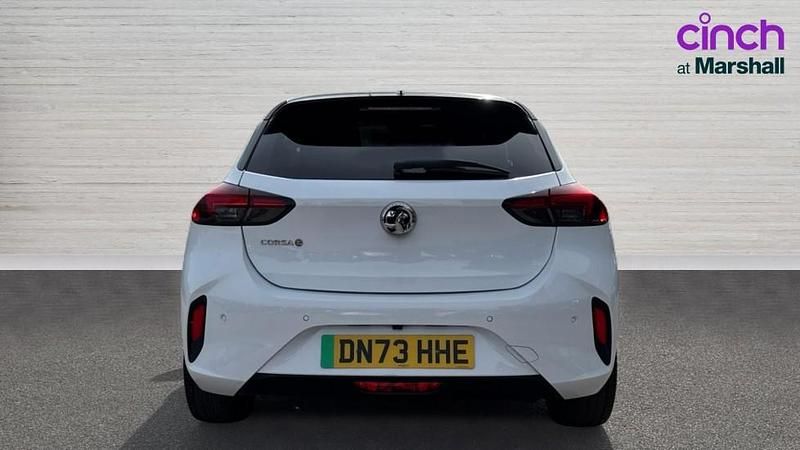 Used Vauxhall Corsa-e Ultimate 100 kW (136 HP) 2023 White Hatchback