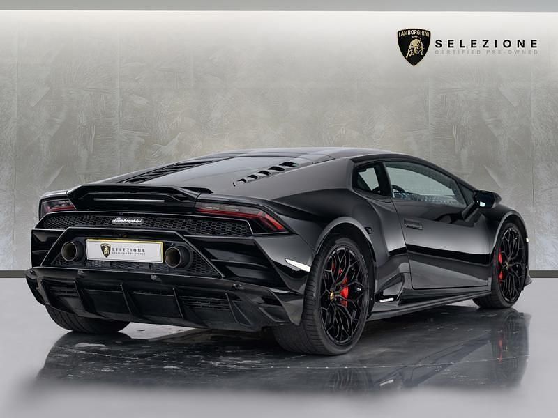Used Lamborghini Huracán 640 HP (470 kW) 2020 Black Coupe