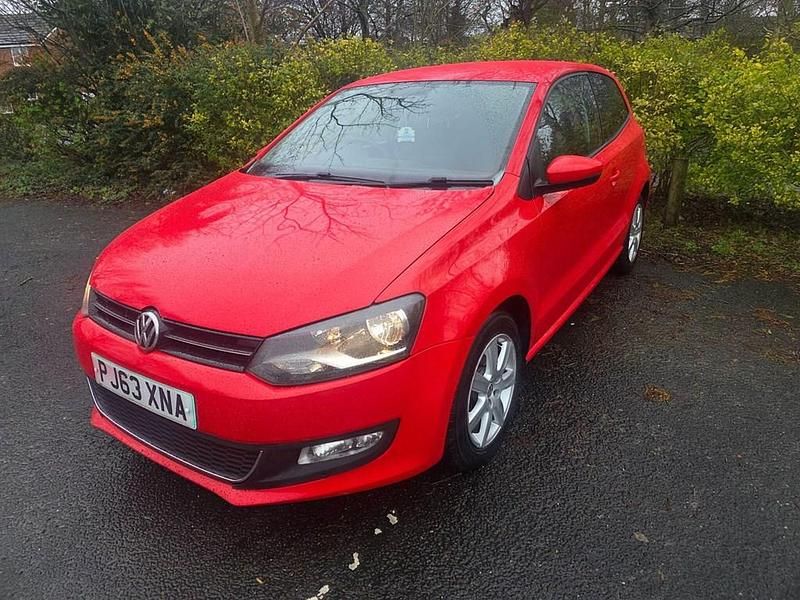 Used VW Polo Edition 60 HP (44 kW) 2013 Red Hatchback