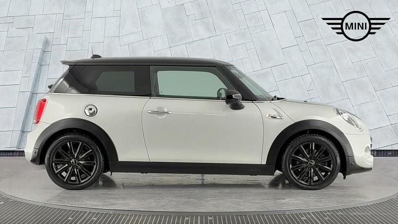 Used Mini Cooper S Exclusive 189 HP (139 kW) 2019 Silver Hatchback