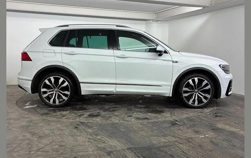 Used VW Tiguan SEL 230 HP (169 kW) 2020 White SUV
