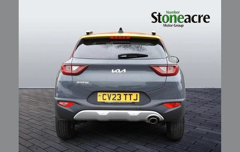 Used Kia Stonic 100 HP (73 kW) 2023 Grey SUV