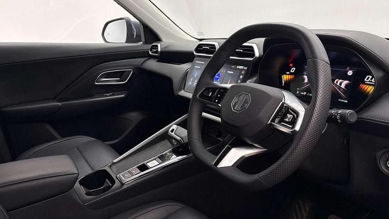 Used MG ZS Trophy 196 HP (144 kW) 2025 Grey SUV