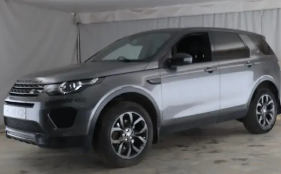 Used Land Rover Discovery 5 Landmark 2018 Grey SUV