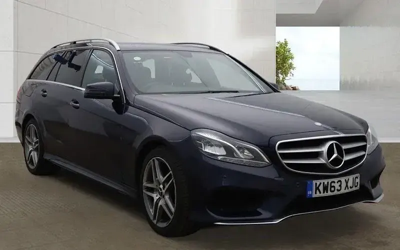 Używany Mercedes E220 AMG 170 KM (125 kW) 2014 Kombi