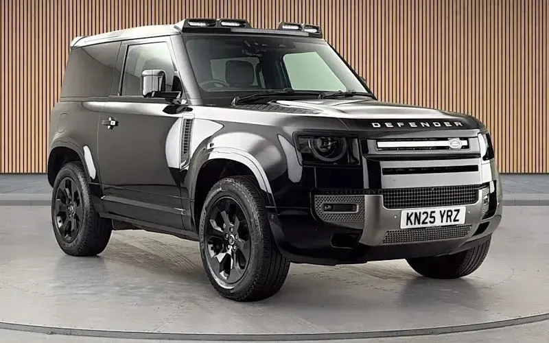 Used Land Rover Defender HSE Dynamic 250 HP (183 kW) 2025 SUV