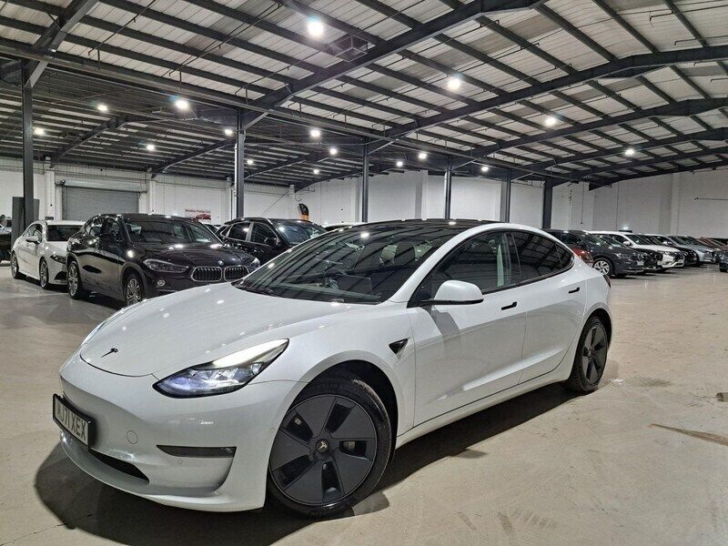 White Used 2021 Tesla Model 3 Long Range Sedan | £18,980 (Fair price) - Image 1/4